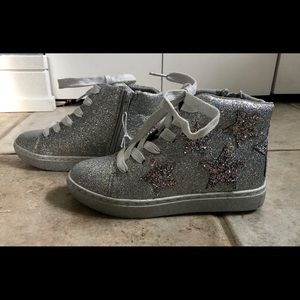 Girls SO Brand Shoes- size 2